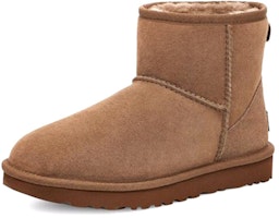 (W) UGG Classic Mini II 'Hickory' Coklat Muda 1016222-HCK Lookbook (W) UGG Classic Mini II 'Hickory' Coklat Muda 1016222-HCK