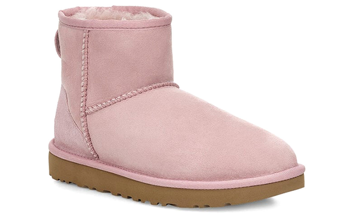 Lookbook (W) UGG Classic Mini II Berbulu Pelapik Merah Jambu 1016222-PCRY