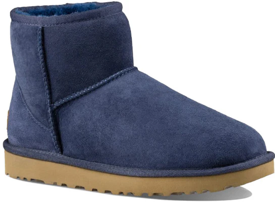 (W) UGG 经典迷你 II 靴子 深蓝色 1016222-NAVY Lookbook (W) UGG 经典迷你 II 靴子 深蓝色 1016222-NAVY
