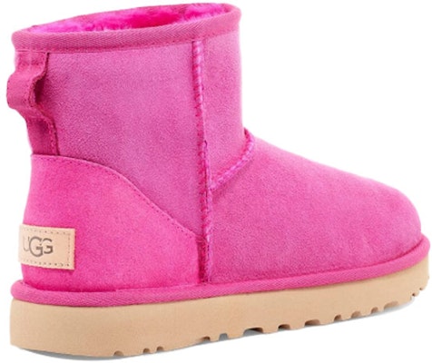 UGG 經典迷你 II 雪地靴 女款 玫紅色 Shop UGG 經典迷你 II 雪地靴 女款 玫紅色