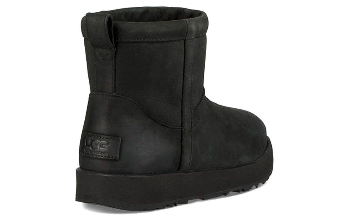 (W) UGG Classic Mini Leather Waterproof 'Black' 圖 4