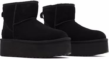 Cheap (女性) UGG 經典迷你厚底靴 黑色 1134991-BLK