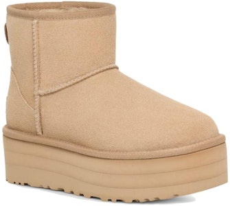 (W) UGG Classic Mini Platform Boot Mustard Seed Kuning 1134991-MDSD Lookbook (W) UGG Classic Mini Platform Boot Mustard Seed Kuning 1134991-MDSD