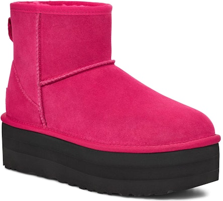 (W) UGG经典迷你厚底靴 红色 1134991-RDS Lookbook (W) UGG经典迷你厚底靴 红色 1134991-RDS