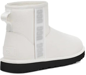 (女鞋)UGG經典迷你側邊標誌靴 超哑光白色 1133490-UMWH Shop (女鞋)UGG經典迷你側邊標誌靴 超哑光白色 1133490-UMWH