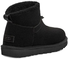 (W) UGGクラシックミニトグルブーツ (ブラック) 1143937-BLK Order (W) UGGクラシックミニトグルブーツ (ブラック) 1143937-BLK