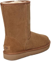 UGG 經典短筒 絨面 舒適休閒 高筒 雪地靴 女款 栗色 Shop UGG 經典短筒 絨面 舒適休閒 高筒 雪地靴 女款 栗色