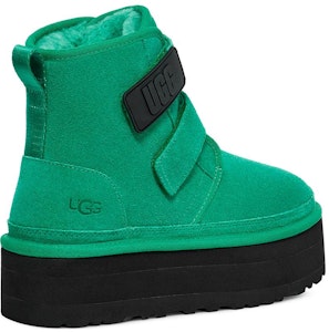 (W) UGG 뉴멜 플랫폼 츄카 "그린" (UGG Nyumeol Peulraetpeom Chuka "Geurin") 1130554-EDGR Lookbook (W) UGG 뉴멜 플랫폼 츄카 "그린" (UGG Nyumeol Peulraetpeom Chuka "Geurin") 1130554-EDGR