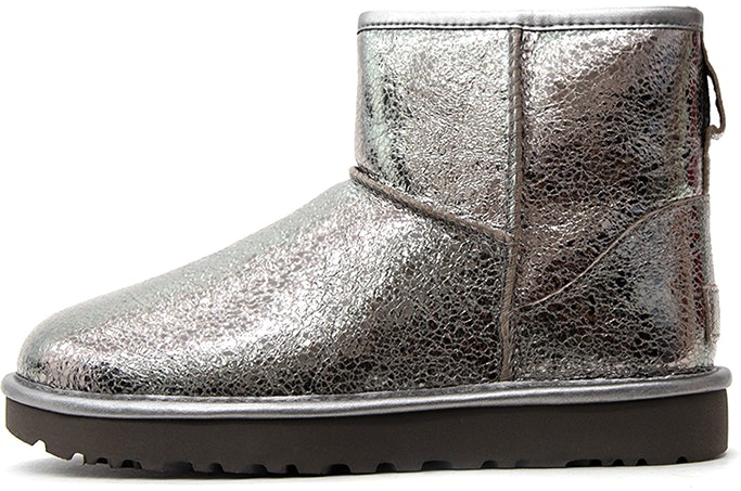 women-ugg-classic-short-boot-metallic-silver-1125234-gunm