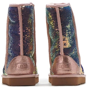 UGG 經典短筒宇宙閃片雪地靴 女款 玫瑰金色 Shop UGG 經典短筒宇宙閃片雪地靴 女款 玫瑰金色