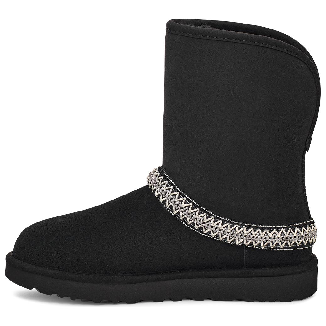 (W) UGG Classic Short Crescent Boot Black