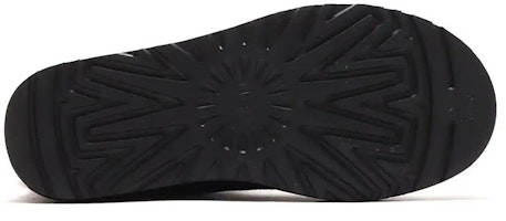 Details for (Women) UGG Classic Short 2 Chopd 'Black White' 1129231-BLK