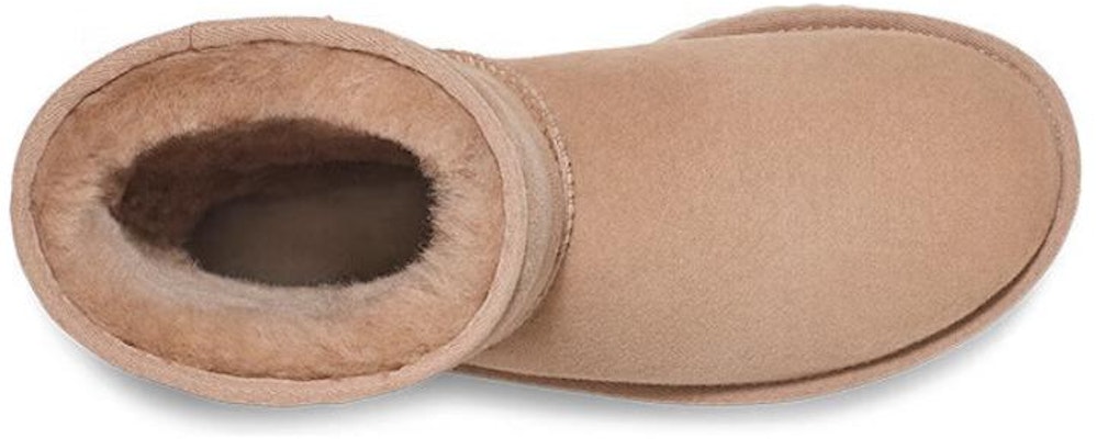 (Women) UGG Classic Short II Boot Beachwood 1016223-BCHW Lookbook (Women) UGG Classic Short II Boot Beachwood 1016223-BCHW