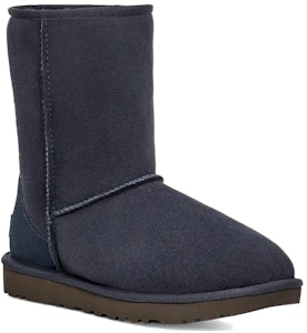 UGG 羊皮 圓頭套筒 短筒 雪地靴 女款 深藍色 Lookbook UGG 羊皮 圓頭套筒 短筒 雪地靴 女款 深藍色