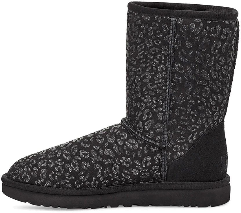 women-ugg-classic-short-snow-leopard-fleece-lined-black-1113495-blk