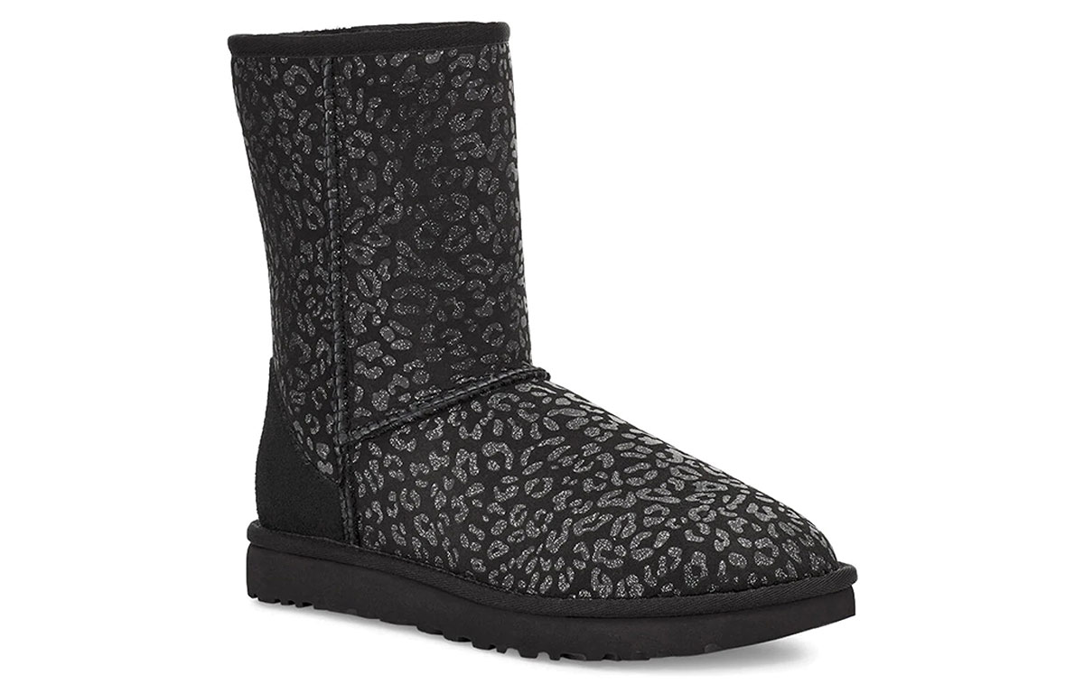 Lookbook (W) UGG Classic Pendek Snow Leopard Berbulu Hitam 1113495-BLK
