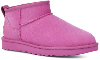 (W) UGG Classic Ultra Mini 'Ungu Ruby' 1116109-PRBY Lookbook (W) UGG Classic Ultra Mini 'Ungu Ruby' 1116109-PRBY