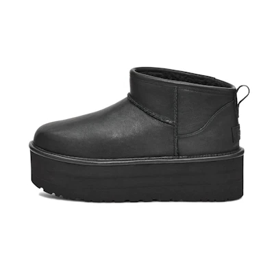 (W) UGG Classic Ultra Mini Platform Boot Black Leather