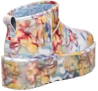 (W) UGG Classic Ultra Mini Platform Boot Collina Strada Biru Muda Bunga 1170171-LLF Purchase (W) UGG Classic Ultra Mini Platform Boot Collina Strada Biru Muda Bunga 1170171-LLF