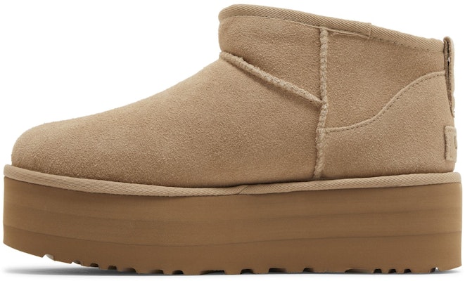 (W) UGG Classic Ultra Mini Platform Boot Sandal Gunung Pasir 1135092-SAN Lookbook (W) UGG Classic Ultra Mini Platform Boot Sandal Gunung Pasir 1135092-SAN