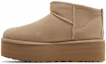Lookbook (W) UGG Classic Ultra Mini Platform Boot Sandal Gunung Pasir 1135092-SAN