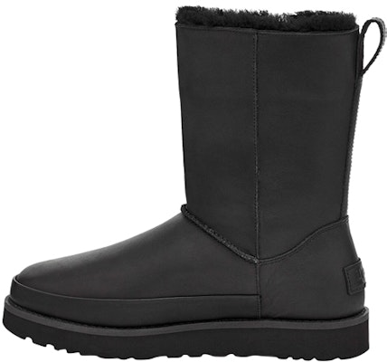 (W) UGG Klasik Zip Pendek 1113591-BLK Buy (W) UGG Klasik Zip Pendek 1113591-BLK