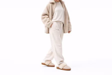 Order (Women) UGG Cozy Slipper 'Cream' 1117659-CRM