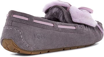 UGG 達科塔雙蝴蝶結保暖平底鞋 女款 紫灰色加絨 Shop UGG 達科塔雙蝴蝶結保暖平底鞋 女款 紫灰色加絨