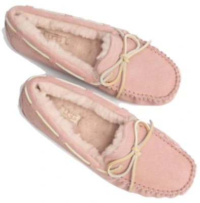 (W) UGG ダコタローファー (シェルピンク) 1107949-RSGRY Lookbook (W) UGG ダコタローファー (シェルピンク) 1107949-RSGRY