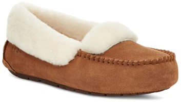 Lookbook (W) UGG 다코타 스필 심 "체스트넛" (UGG Dakota Spill Seam "Chestnut") 1112301-CHE