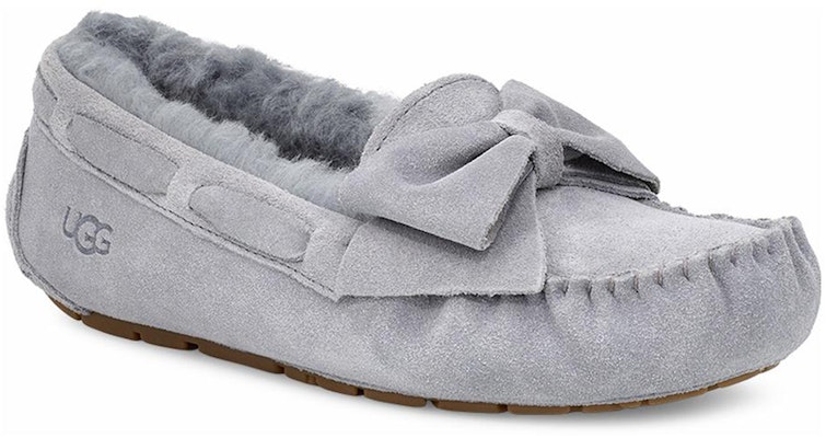 (Women) UGG Dakota Suede Bow Slipper 'Grey Geyser' 1106552-GYS Lookbook (Women) UGG Dakota Suede Bow Slipper 'Grey Geyser' 1106552-GYS