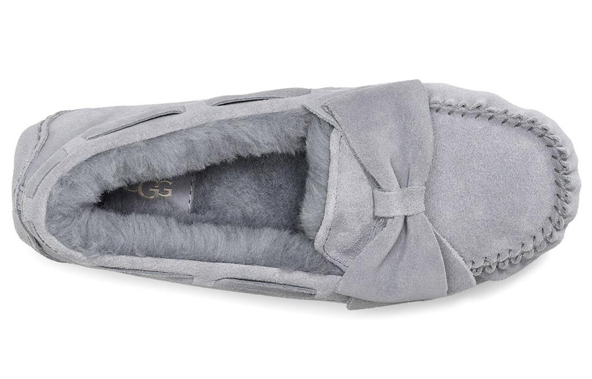 Purchase (W) UGG Dakota Chaussons en Suède avec Nœud ''Gris Geyser'' 1106552-GYS