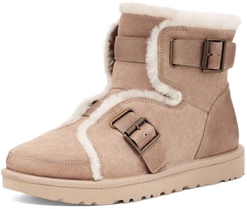 (W) UGG ダネミニバックルブーツ 1119431-SAN Lookbook (W) UGG ダネミニバックルブーツ 1119431-SAN