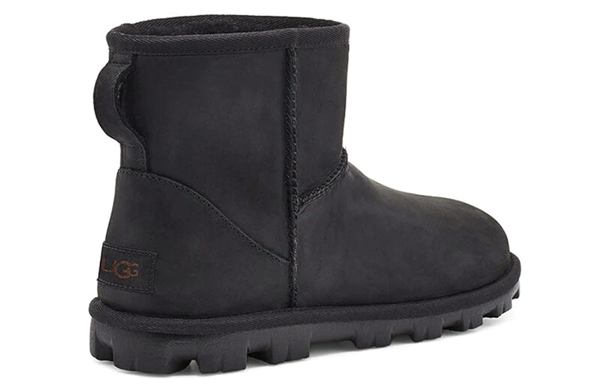 Shop (W) UGG Essential Mini 'Hitam' 1115130-BLK