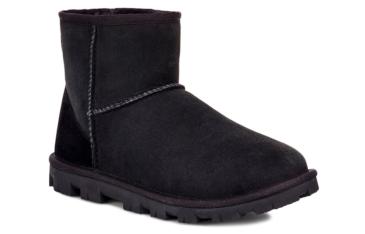 Lookbook (W) UGG Essential Mini Classic ''Zwart'' 1016063-BLK