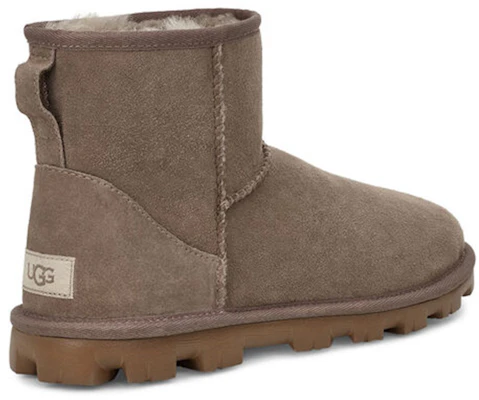 UGG 經典迷你基本款 雪地靴 女款 棕灰色 Shop UGG 經典迷你基本款 雪地靴 女款 棕灰色