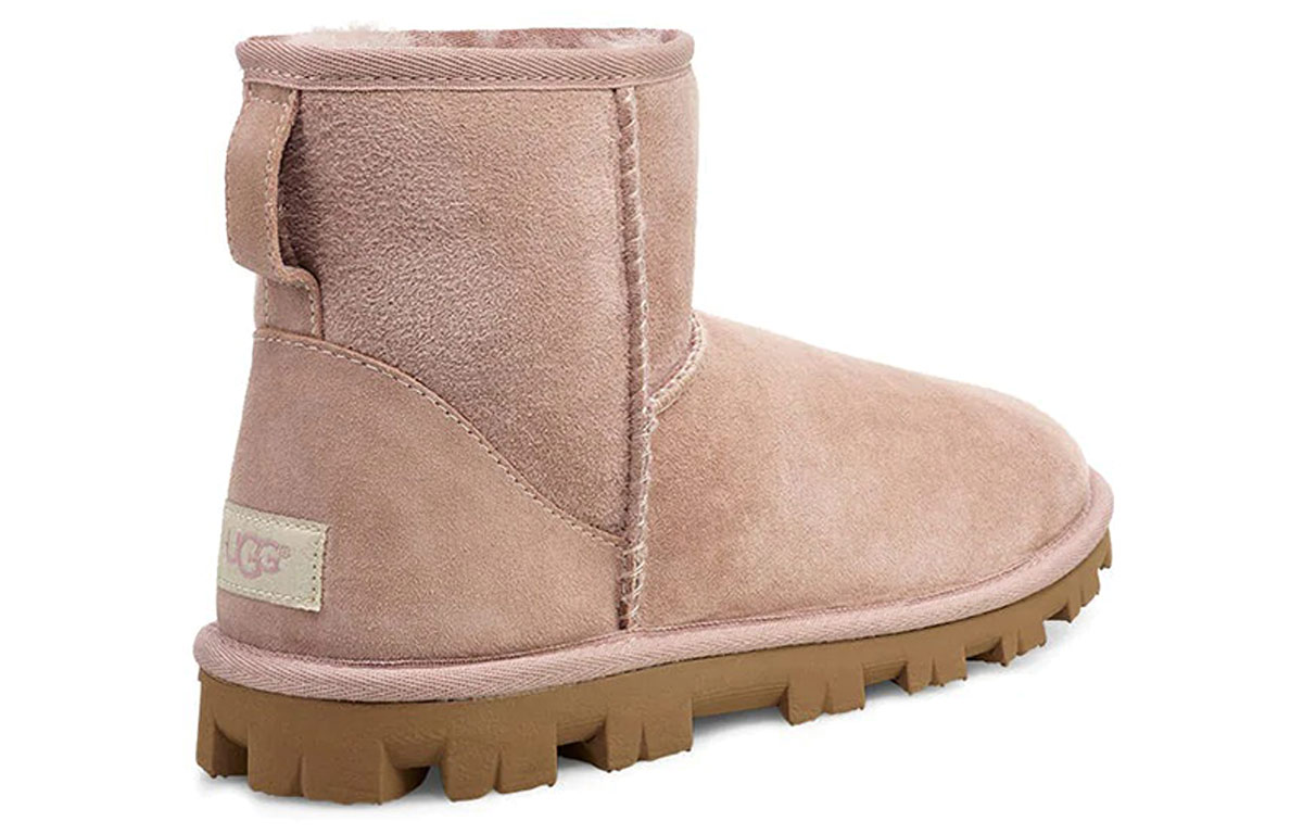 Shop (W) UGG Essential Mini Classic ''Lichtroze'' 1016063-DUS