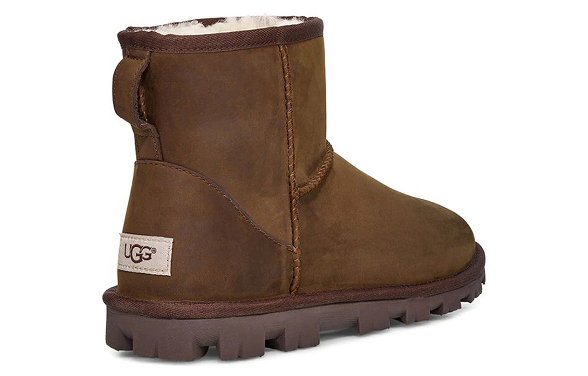 Shop (W) UGG Essential Mini II ''Châtaigne'' 1102229-CHE