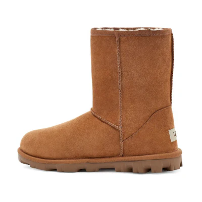 (W) UGG Essential Short Boot 'Chestnut'