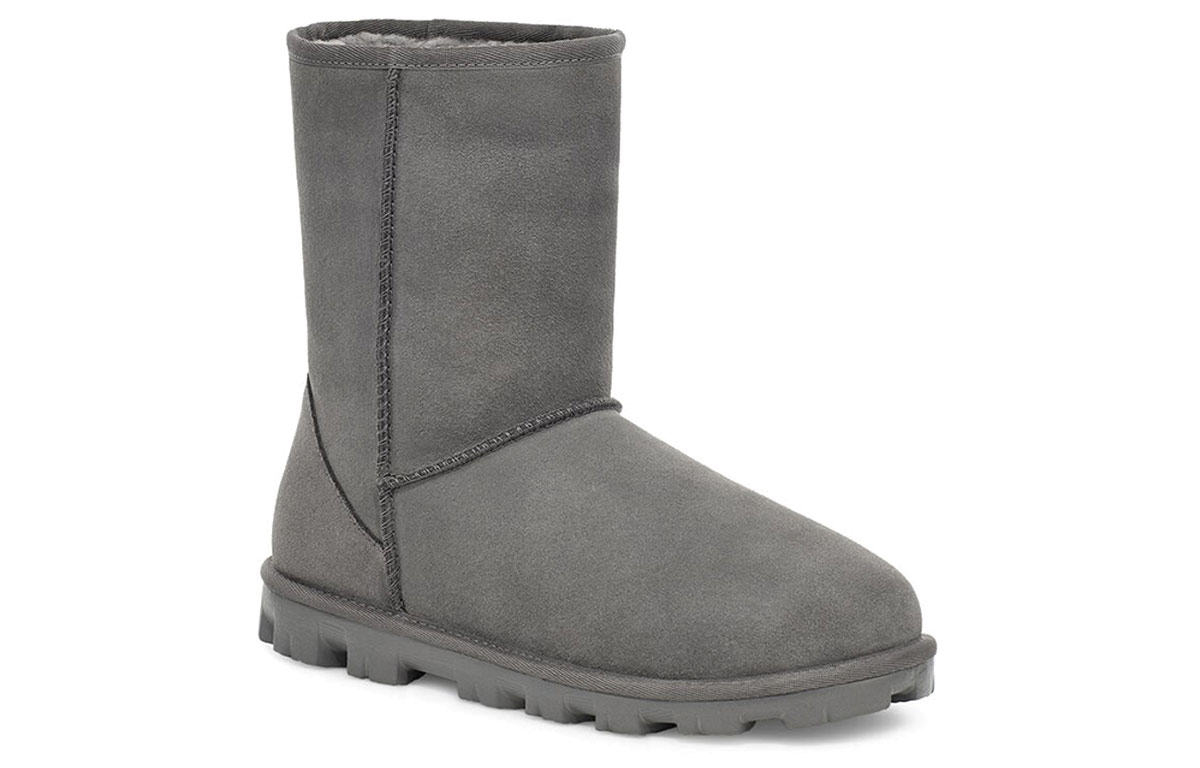 Shop UGG 必要短筒II 加絨雪地靴 女款 灰色