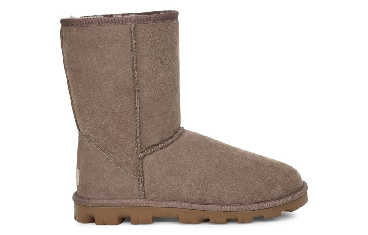 Order (W) UGG エッセンシャル スノーブーツ (チェスナットグレー) 5835-BNDL