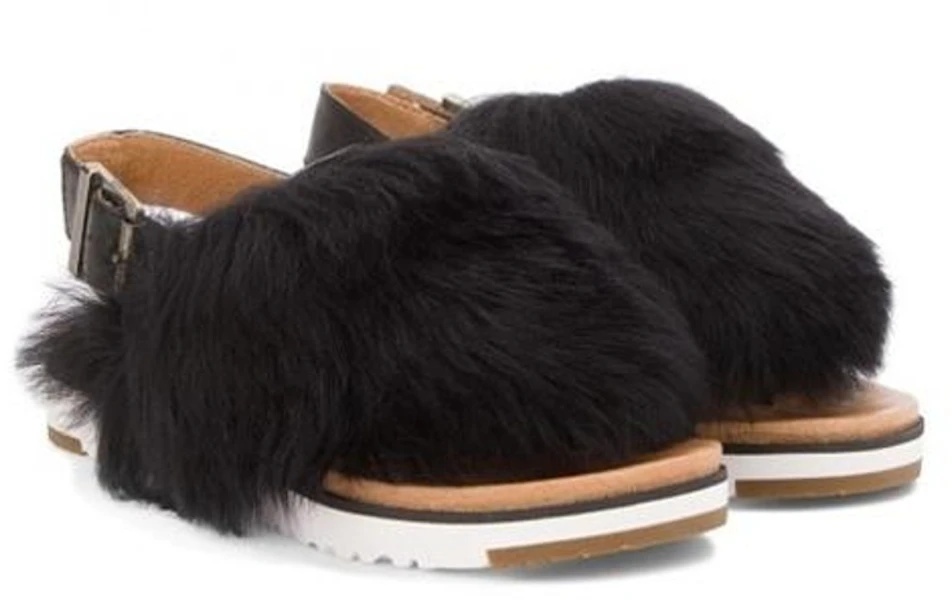 (W) UGG Fluff Yeah Schlappen ''Schwarz'' 1019870-BLK Lookbook (W) UGG Fluff Yeah Schlappen ''Schwarz'' 1019870-BLK