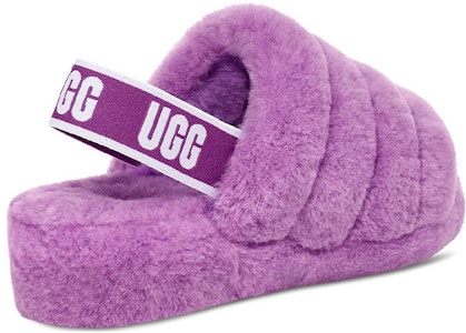 UGG FLUFF YEAH 羊皮毛一體 時尚舒適 毛毛拖鞋 女款 紫色 Shop UGG FLUFF YEAH 羊皮毛一體 時尚舒適 毛毛拖鞋 女款 紫色