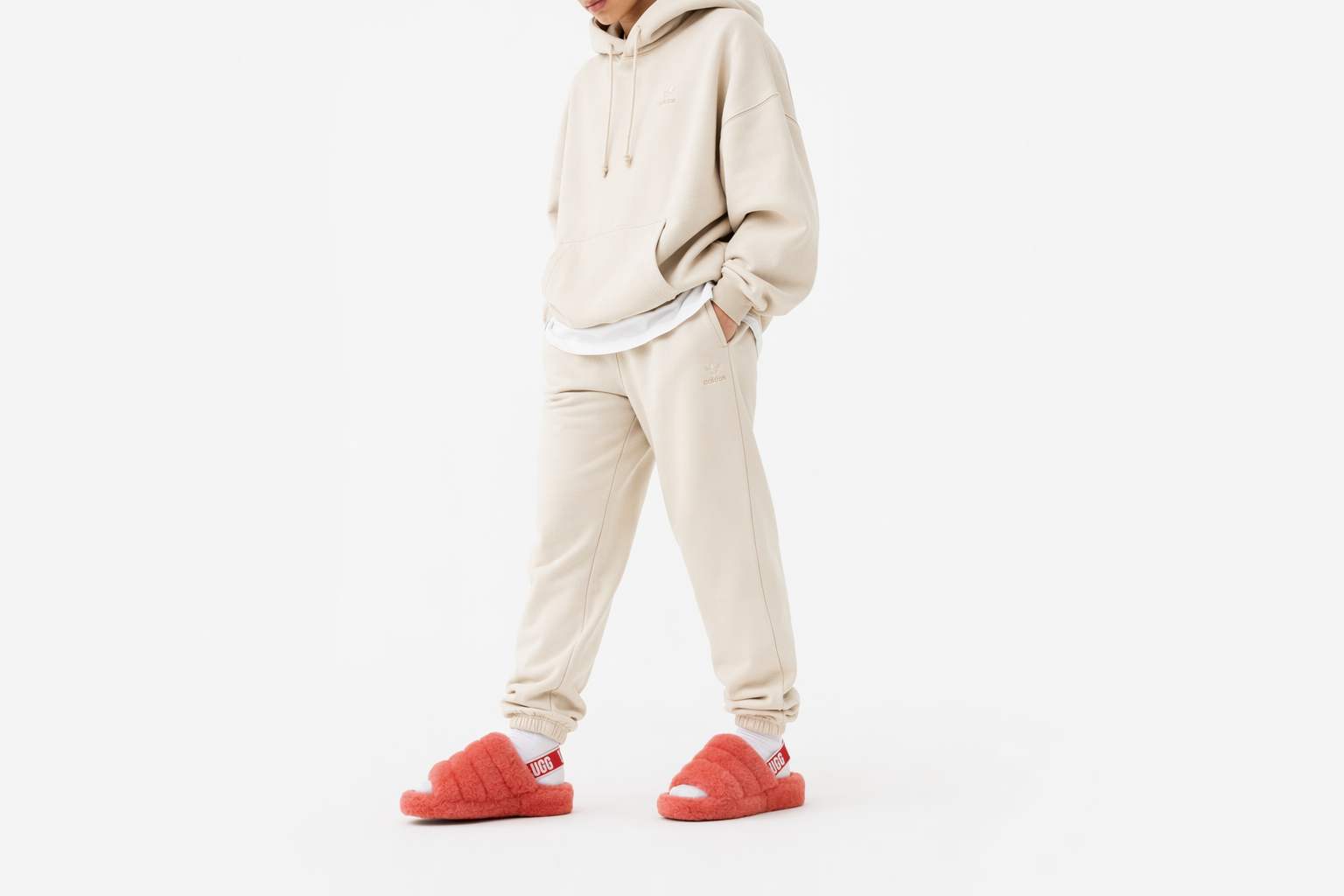 Order UGG Fluff Yeah 溜滑式厚底毛毛拖鞋 女款 紅醋栗色