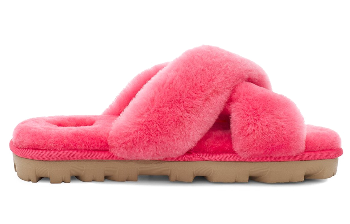 Order (W) UGG Fuzzette 'Merah Strawberi' 1107955-SSBT