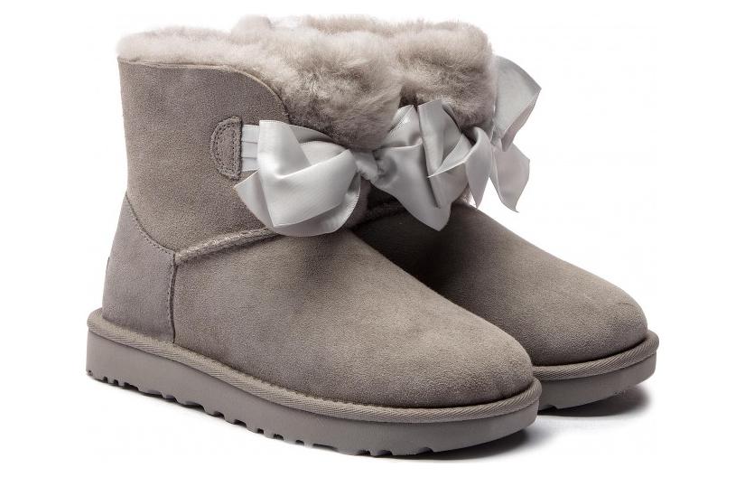 Lookbook UGG Gita Bow Mini 羊皮 舒適保暖 短筒 雪地靴 女款 淺灰色