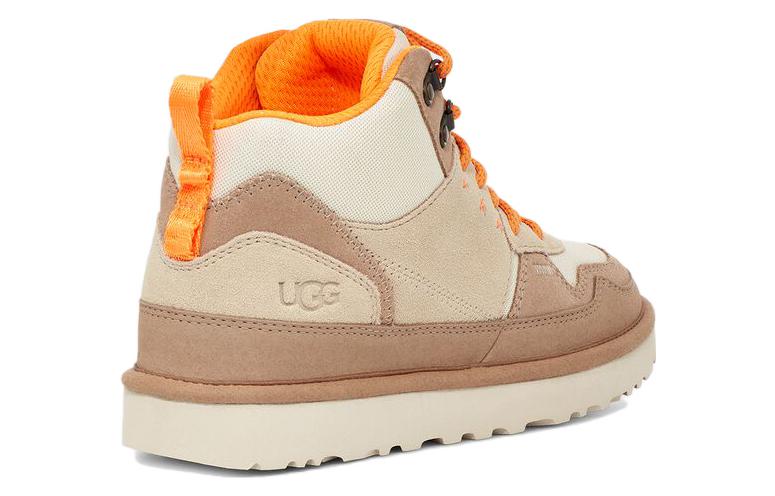 Shop UGG 高地 - 絨面 休閒舒適 低筒 雪地靴 女款 沙色