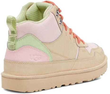 UGG Highland- 皮革 包覆性防滑 高筒 休閒運動鞋 女款 粉米色 Shop UGG Highland- 皮革 包覆性防滑 高筒 休閒運動鞋 女款 粉米色