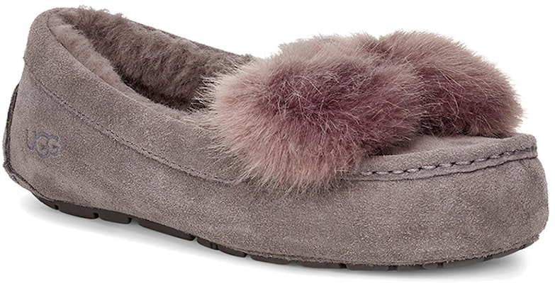 (W) UGG Holiday Ansley Puff Bow 'Abu-abu' 1103858-CHRC Lookbook (W) UGG Holiday Ansley Puff Bow 'Abu-abu' 1103858-CHRC