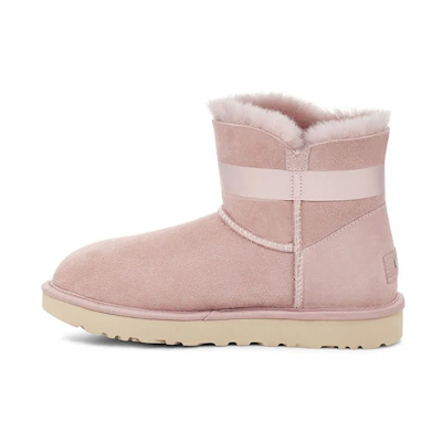 (W) UGG Karlie Brooch 'Pale Pink'